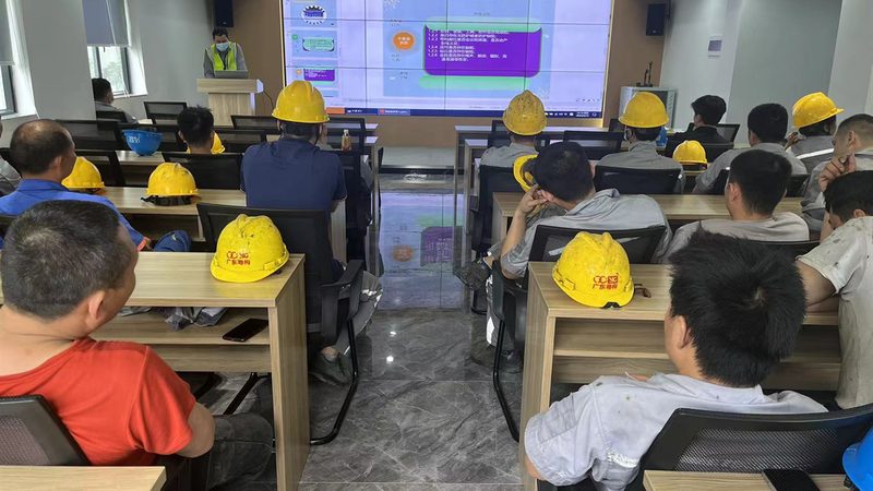 网络课程定制方案：揭秘职场进修者的学习新选择